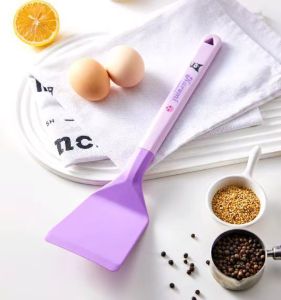 ตะหลิว ทำอาหารปลอดภัย ลายการ์ตูน งานแท้ - สีพาสเทล น่ารักน่าใช้ - มีทั้งหมด 2 ลาย - ขนาด 8.3×33 cm