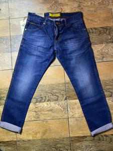 MC WISCER Celana Panjang Pria Jeans Model Slimfit Bahan Denim Tidak Melar Motif Polos Terbaru Distro