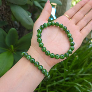 Q1646 Vòng Diopside tự nhiên cho khách chịu chơi size hạt 9li Mộc và Hỏa - Phong Thuỷ TUDO P
