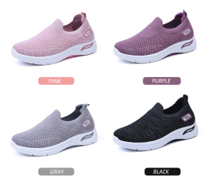 รองเท้าแบบสวมใส่เล่น