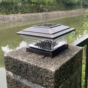 Outdoor Solar Post Light 6500K Bright White LED Fence Gate Pillar Lamp for Garden Pathway