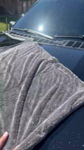 Drying Microfiber Towel Large 24x35 Inch 1400 GSM Edgeless Scratch-Free Twisted Loop Super Absorbent Professional Grade Material Heavy-Duty Soft Durable Car Drying Towel