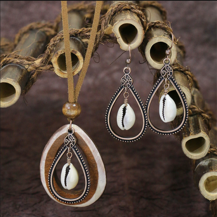 Ethnic Tassel Shell Pendant Necklace Earring Female Bohemian Fashion Round  Wood Piece Tassel Dangle Jewelry Set Wholesale