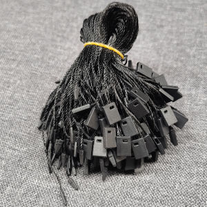 【1000pcs】 Tali Hangtag Tali Hang Tag Label Baju Tali Hantag Hitam dan Putih