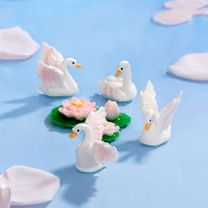 [caichuitan] Cartoon Cute Resin Goose Swan Model Miniature Figurine Car Ornaments Crafts Creative DIY Home Decoration Accessories Gifts