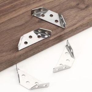 Bộ 4 Pass Ke 90° Có 7 Lỗ Bắt Vít Thường Dùng Gắn 3 Vách Đi Kèm 16 Vít Kểu Hình Thang Cân 6x2x2cm Thông Minh Tiện Dụng