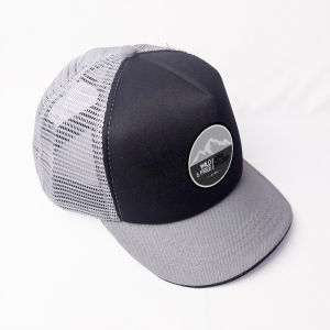 Topi Trucker Bisbol Model Baru Visor Pendek Warna Abu-Abu/Hitam