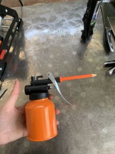 BÌNH XỊT LOẠI BỎ VẾT BẨN DẦU NHỚT VÀ LÀM SẠCH ĐỘNG CƠ ÔTÔ
