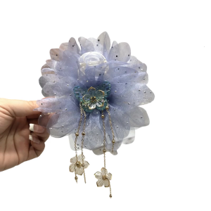 Kẹp Tóc giữ trang trí kết hợp các mẫu ren cánh hoa và vải mạnh mẽ lý tưởng cho loại tóc mỏng hoặc nặng