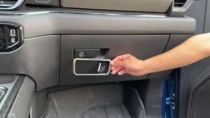 Cornerr ABS Car Interior Copilot Storage Switch Decoration Cover for Chevrolet Silverado for GMC Sierra 2022 2023 2024 Up 5Y6Z3