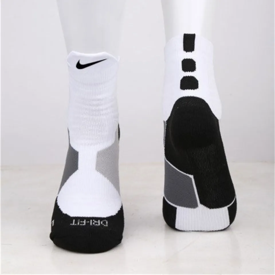 Iconic sales nike socks