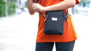 Tas Selempang Pria Wanita Heavy Nyekew Black Casual