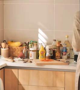 Kitchen Storage Rack Hook Condiment Rack Punch-free Wall-hanging Kitchen Supplies Household Seasoning Organizer Rack