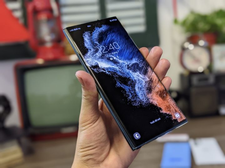%C4%90i%E1%BB%87n%20Tho%E1%BA%A1i%20Samsung%20Galaxy%20S22%20Ultra%205G%20M%E1%BB%B9%202%20sim%20Ch%C3%ADnh%20H%C3%A3ng%20%7C%20Snapdragon%208%20Gen%201%20T%E1%BA%A1i%20Playmobile%20-%20Image%204