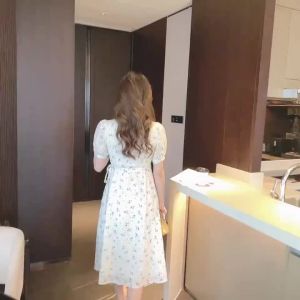 Embroidered V-Neck Floral Dress WomenS  French Elegant Lady Dress Short Sleeved Strapping Fashion Dresses