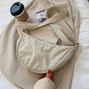 Fashion Sling Bag Nylon Waterproof Crossbody Bag Women Casual Shoulder Bag Casual Shoulder Bag Crossbody Bag Student Messenger Bag For Women Fashion Ins Canvas Bag