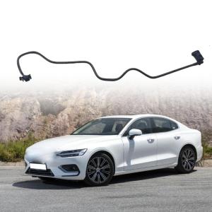 Replacement Engine Radiator Water Hose for XC60 S60 S80 V60 Car Coolant Breather Pipe Auto Accessories 31319051 30645818