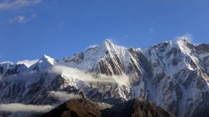 Giày Đi Tuyết Cao Cổ Giày Đi Bộ Đường Dài Cắm Trại Ngoài Trời Kiểu Mới Xuyên Biên Giới Giày Đi Bộ Đường Dài Trượt Tuyết Chống Trượt Lót Nhung Giữ Ấm Cỡ Lớn