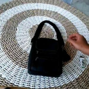 Tas selempang pria kulit sapi khas kota Garut