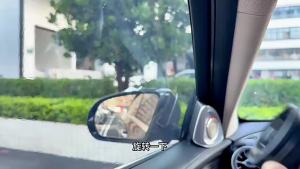 G909 Vacuum Magnetic Car Phone Holder is Foldable Rotatable Portable Suitable For Car Office Bathroom and Universal