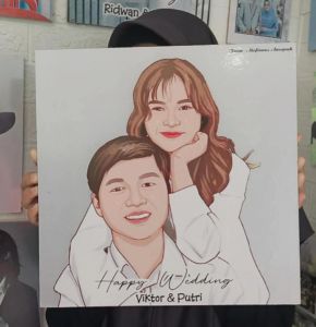 cetak foto karikatur ( FREE DESIGN + FREE BINGKAI ) siap pajang