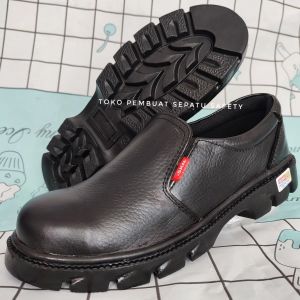 Sepatu Safety Kulit Sapi Ujung Besi Terlaris Keselamatan kerja Pabrik proyek pom bengkel las Tahan Api Kitchen Dapur Anti Licin Terlaris Murah