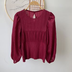 Miyake Fold 2024 Summer Womens Solid Color Round Neck Bubble Sleeves Show Slim Leisure Fashion Short Top T-shirt