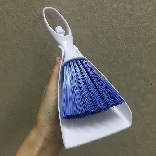 ( CHỔI MÀU TRẮNG ) chổi mini quét dọn bàn thờ, Chổi quét bàn phím máy ...