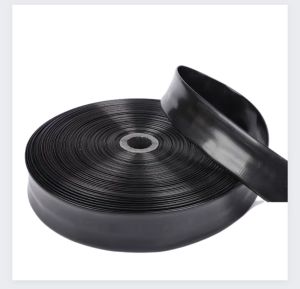 Ống tưới dẹp PHÚ MỸ phi 34mm không đục lỗ sử dụng làm ống dẫn nước tưới kết hợp cùng ống PE 6mm và béc tưới con bọ tưới tiết kiệm cho gốc các loại cây ăn trái…