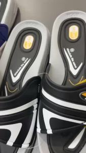 B รองเท้าแตะ ADDA  พื้นอย่างดี สวมใส่สบาย ใส่ได้ทั้งชายหญิง รุ่น 3R26 Size 4-9 สี แดง น้ำเงิน ฟ้า เหลือง