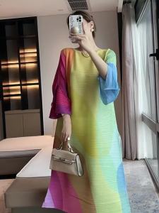 ชุดผู้หญิงแบบจับจีบหลวมเข้ารูปพอดีเดรสยาวหรูสลิมมิ่ง แฟชั่นพิมพ์ลวดลายเรขาคณิตชูด #92397