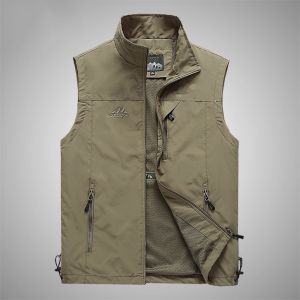 Mens Casual Sleeveless Vest Jacket Lightweight Breathable Outdoor Waterproof Jacket for Hiking Sports and Everyday Active Wear