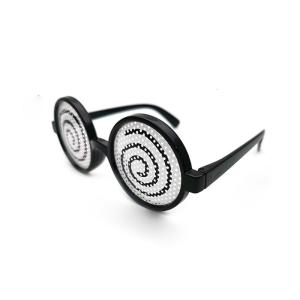 เครื่องแว่นตามีลายเวอร์ติโก้ตลกเครื่องสวมพลาสติกขนาดเล็กแปลกใหม่อุปกรณ์สร้างสรรค์ทำจากพลาสติกอุปกรณ์สำหรับเด็ก