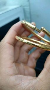 Vòng Tay Nữ Kiểu Trơn Bóng Vàng Vonfram Cao Cấp- Dùng tắm rửa không tháo không kiêng mồ hôi muối (Có ký hiệu -Dùng như vàng)