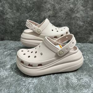 รองเท้าแตะ Mega Crush Clog Women รองเท้าส้นสูง 8cm รองเท้าหัวโตผู้หญิง แฟชั่นและใส่สบาย สินค้าพร้อมจัดส่งจากไทย