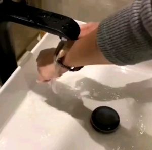 Jimshoney - Jam Tangan Wanita Kode JHW 19 kekinian Free Box