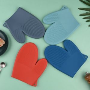 Silicone Non-slip Gloves for Kitchen Baking Heat-resistant for Microwave Use High-temperature