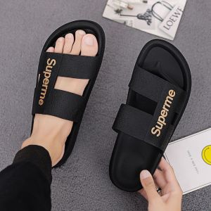 New slippers for outdoor wear 2025 fashionable casual versatile mens anti slip and wear-resistant indoor home cool slippers