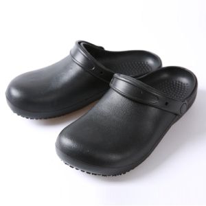 Chef Shoes Sepatu Kitchen Pria Waterproof Tidak Licin Fashion Sepatu Koki Clog Kerja Tahan Minyak Keren Full Black 399
