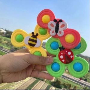 Set 3 đồ chơi con quay spinner hình côn trùng vui nhộn cho bé