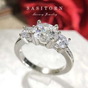 ♥️Sasitorn Jewelry แหวนเพชร​ 3 เม็ด ฝังเพชรบ่าข้าง เพชรเกรดดีที่สุดเทียบเพชรแท้ สวยหรู ใส่ออกงาน ใส่สลับแท้ ให้ของขวัญ เงินแท้ชุบทองคำขาว ST097
