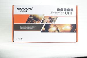 Mic Wireless mikropon Professional Tanpa Kabel AUDIO One Seri WM-44 Microphone GARANSI 1 TAHUN | DMS