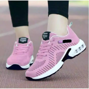 Sneakers Wanita Sol Tinggi Motif Timbul Warna Hitam Putih Import Premium