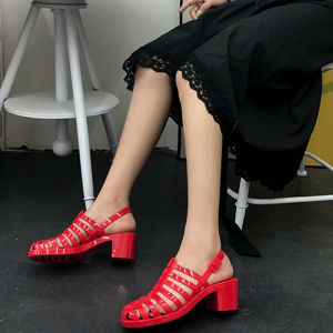 AOKANG รองเท้าแตะ & รองเท้าแตะส้นเตี้ยรองเท้าแตะที่เรียบง่ายเบาและเบาสวมใส่ง่ายเปิดปิดได้ส้นเตี้ยเปิดนิ้วเท้าสำหรับผู้หญิง