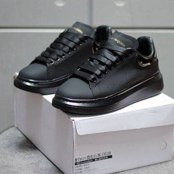 Alexander mcqueen outlet triple black