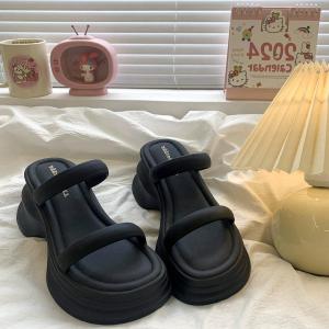 [Free Shipping] Summer Sandals Thick-Soled Casual Trendy With A Single-Strap Design Comfortable To Wear And Height-Enhancing Suitable For Those With Wider Feet