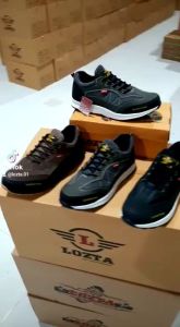 Sepatu Pria Hiking Anti Slip Gunung Adventure Touring Outdoor Shoes LOZTA JZ 06 Series