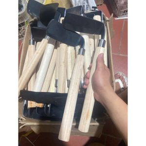 Dụng Cụ Cào Cỏ Bổ Hố Cán Gỗ 30CM Thép Rèn Chắc Chắn Làm Nông