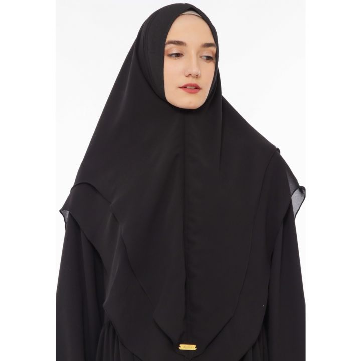 Dzellia%20%20(Yuna)%20in%20black%20-%20Baju%20Gamis/gamis%20terbaru%202025%20mewah/gamis%20model%20terbaru/gamis%20terbaru%202025%20Gamis%20Set%20Kerudung%20-%20Image%208