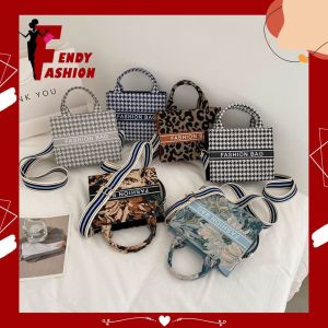 T241 Totebag wanita Hand bag Wanita iMPORT handbag fashion Totebag kanvas tas kanvas korea tote bag wanita kanvas Fashion Import HIGH Premium Quality Christian tas di*r fashion version sling Bag wanita import tas selempang wanita fashion Premium